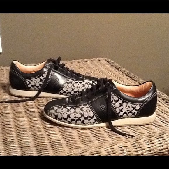 Coach Noella Small Logo Sneakers - Picture 1 of 5